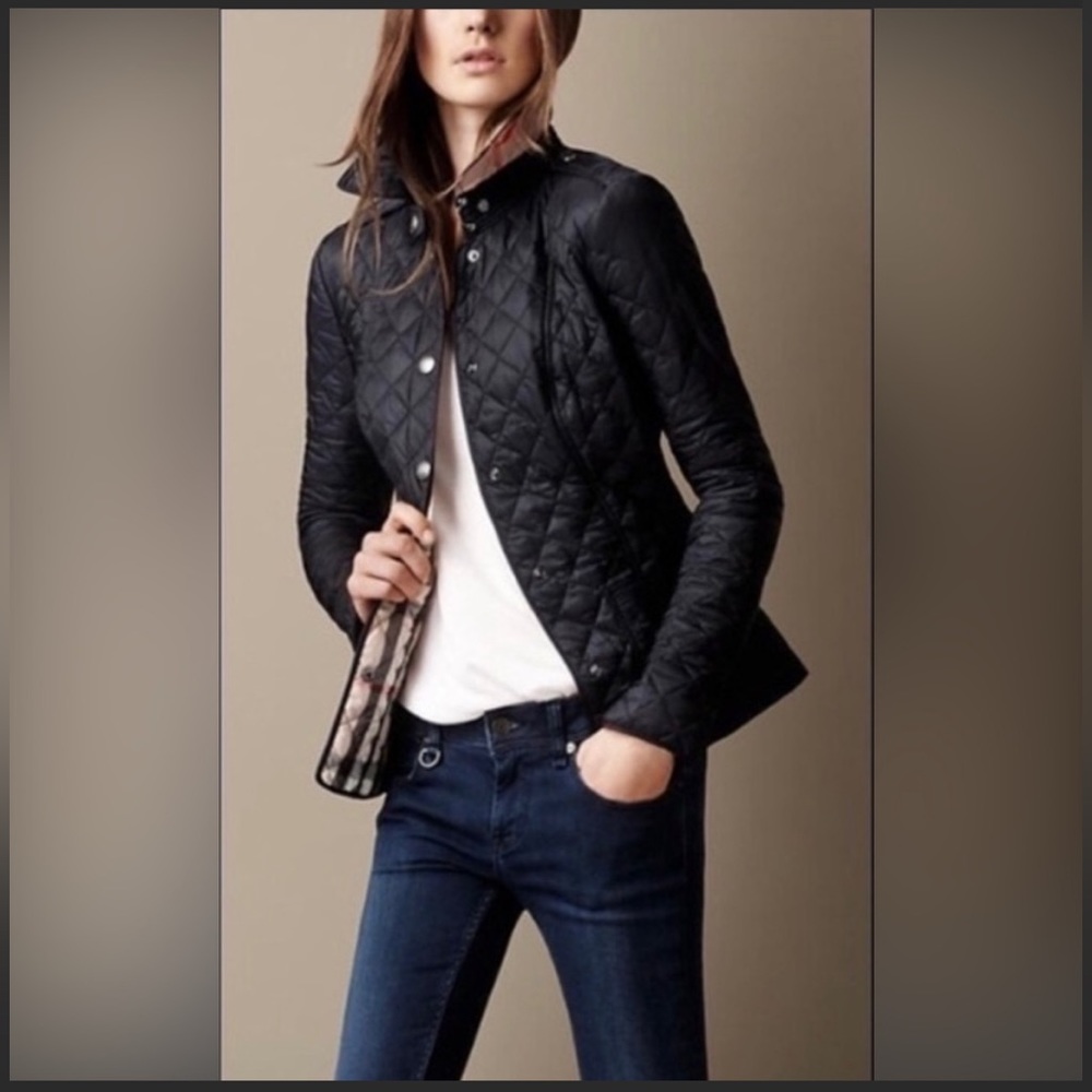 ⚡️BURBERRY Navy Diamond Quilted Jacket Size S